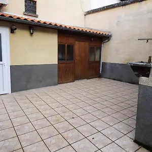 Hébergement de vacances Maison Au Calme Avec Terrasse, Climatise, Vertaizon
